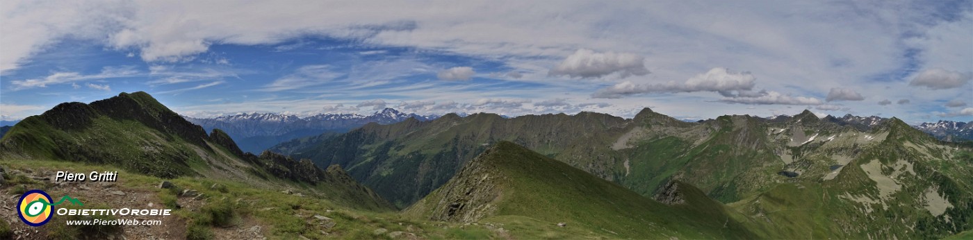 70 Dalla Cima di Lemma da sx Pizzo Scala-Valle Lunga-Alpi Retiche.jpg